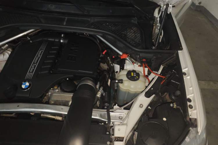 Used BMW X5 2017 xDrive35i Elegant Edition Engine Bay Left