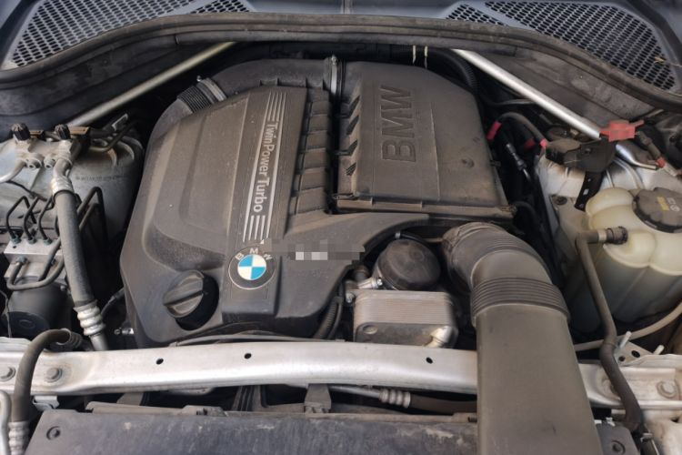 Used BMW X5 2017 xDrive35i M Sport Edition Engine Bay