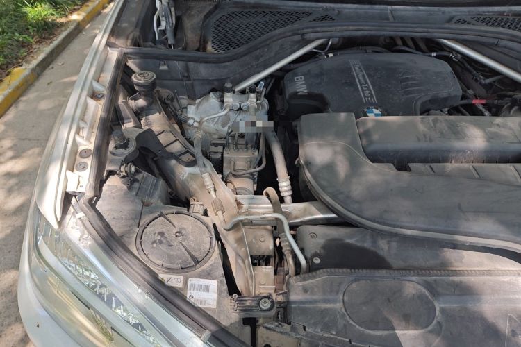 Used BMW X5 2017 xDrive28i Engine Bay Right