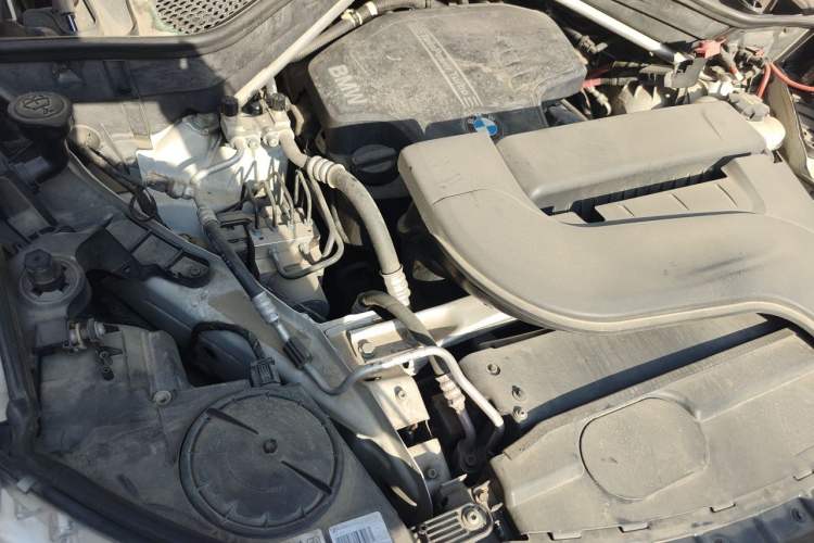Used BMW X5 2017 xDrive28i Engine Bay Right