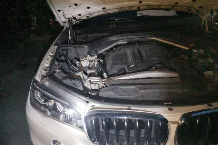 Used BMW X5 2017 xDrive35i Elegant Edition Engine Bay Right