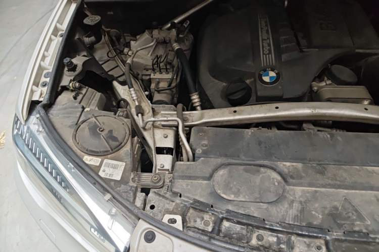 Used BMW X5 2017 xDrive35i Elegant Edition Engine Bay Right