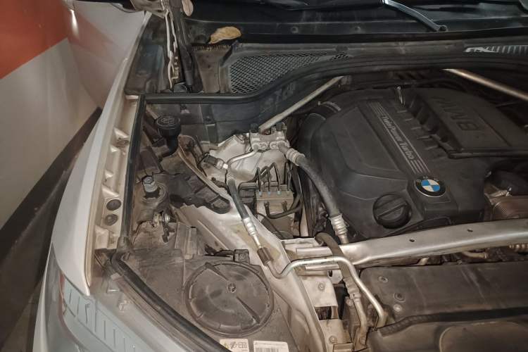 Used BMW X5 2017 xDrive35i Elegant Edition Engine Bay Right