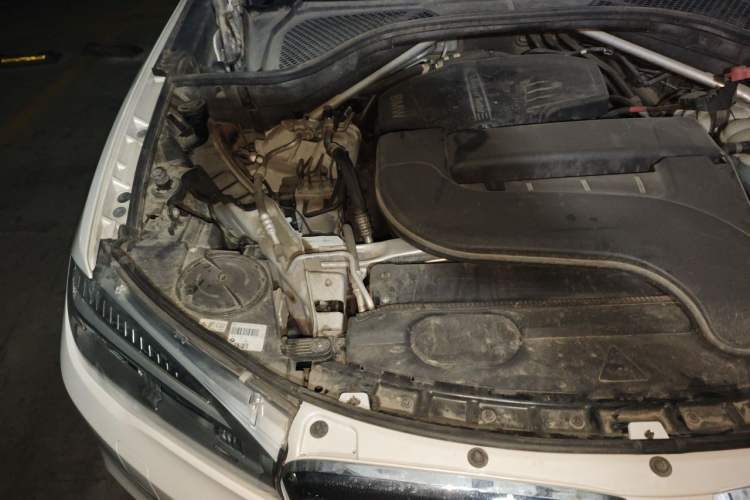 Used BMW X5 2017 xDrive28i Engine Bay Right