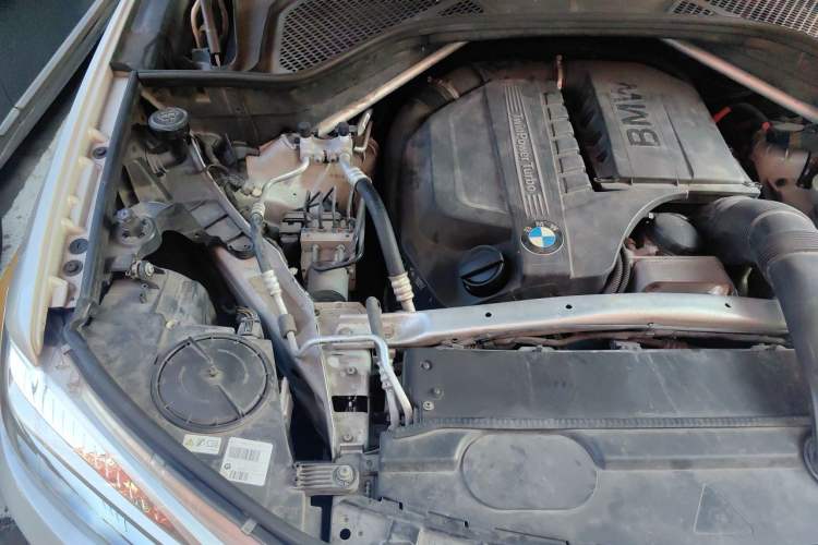 Used BMW X5  Engine Bay Right