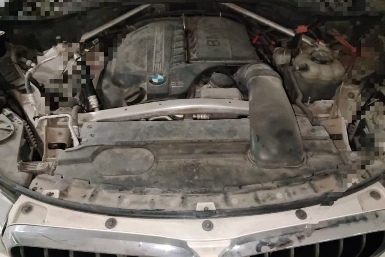 Used BMW X5  Engine Bay