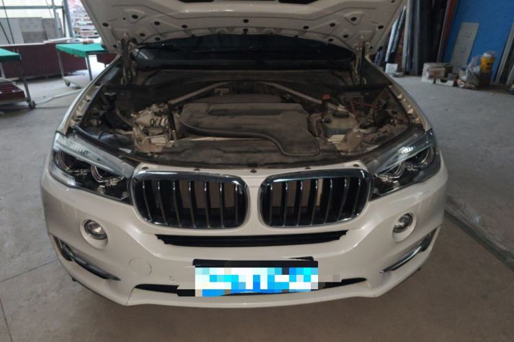 Used BMW X5 2017 xDrive28i Engine Bay