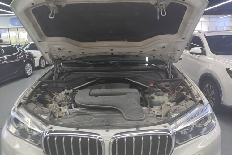 Used BMW X5 2017 xDrive28i Engine Bay
