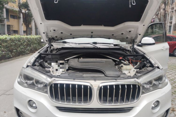 Used BMW X5 2017 xDrive28i Engine Bay