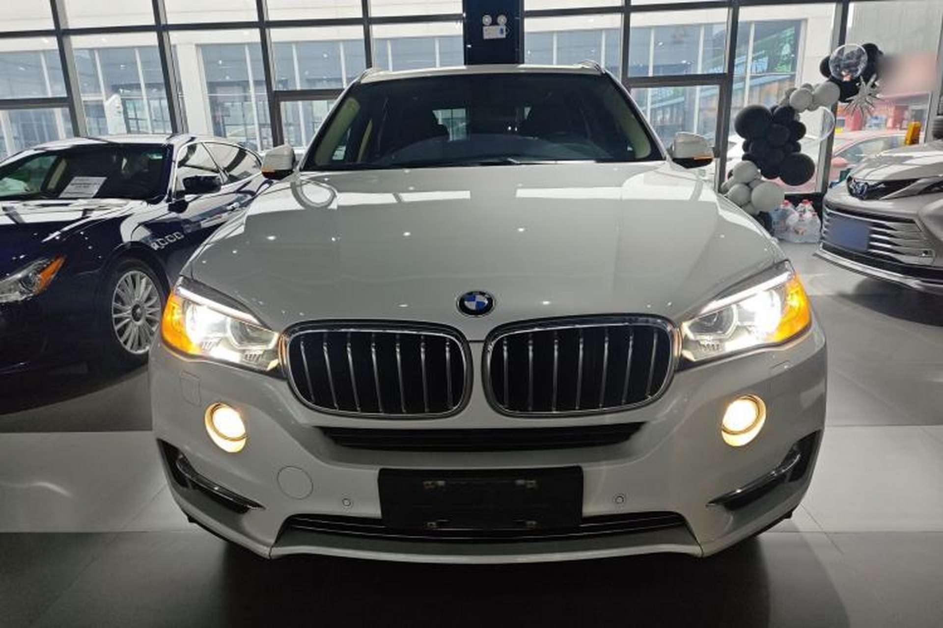 Used BMW X5 2017 xDrive35i Elegant Edition Exterior 1