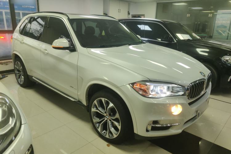 Used BMW X5 2017 xDrive35i Elegant Edition Exterior 2