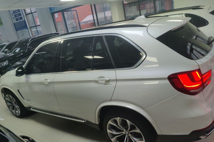 Used BMW X5 2017 xDrive35i Elegant Edition Exterior 3