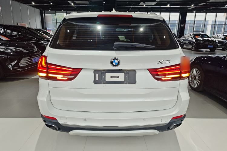 Used BMW X5 2017 xDrive35i Elegant Edition Exterior 4