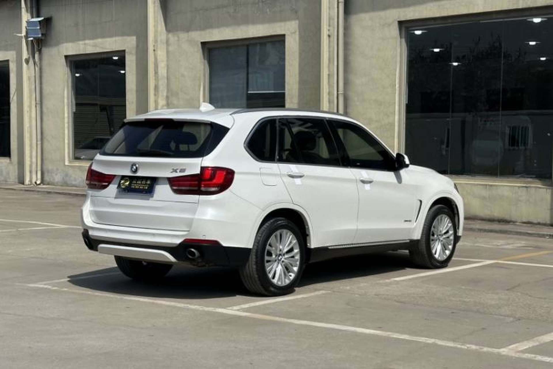 Used BMW X5 2017 xDrive28i Exterior 6