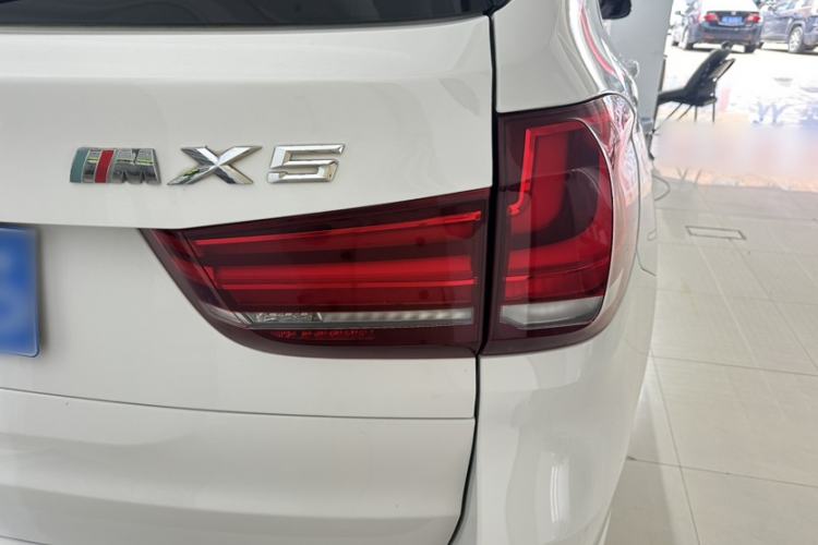 Used BMW X5 2017 xDrive35i 3.0T Automatic with M Sport Package Middle East Exterior 7