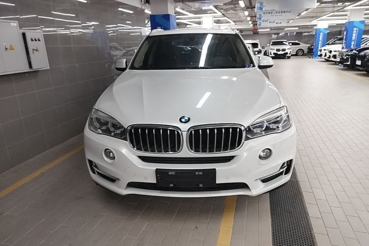 Used BMW X5 2017 xDrive28i Front