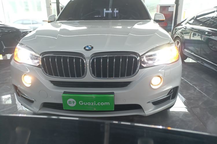 Used BMW X5 2017 xDrive28i Front