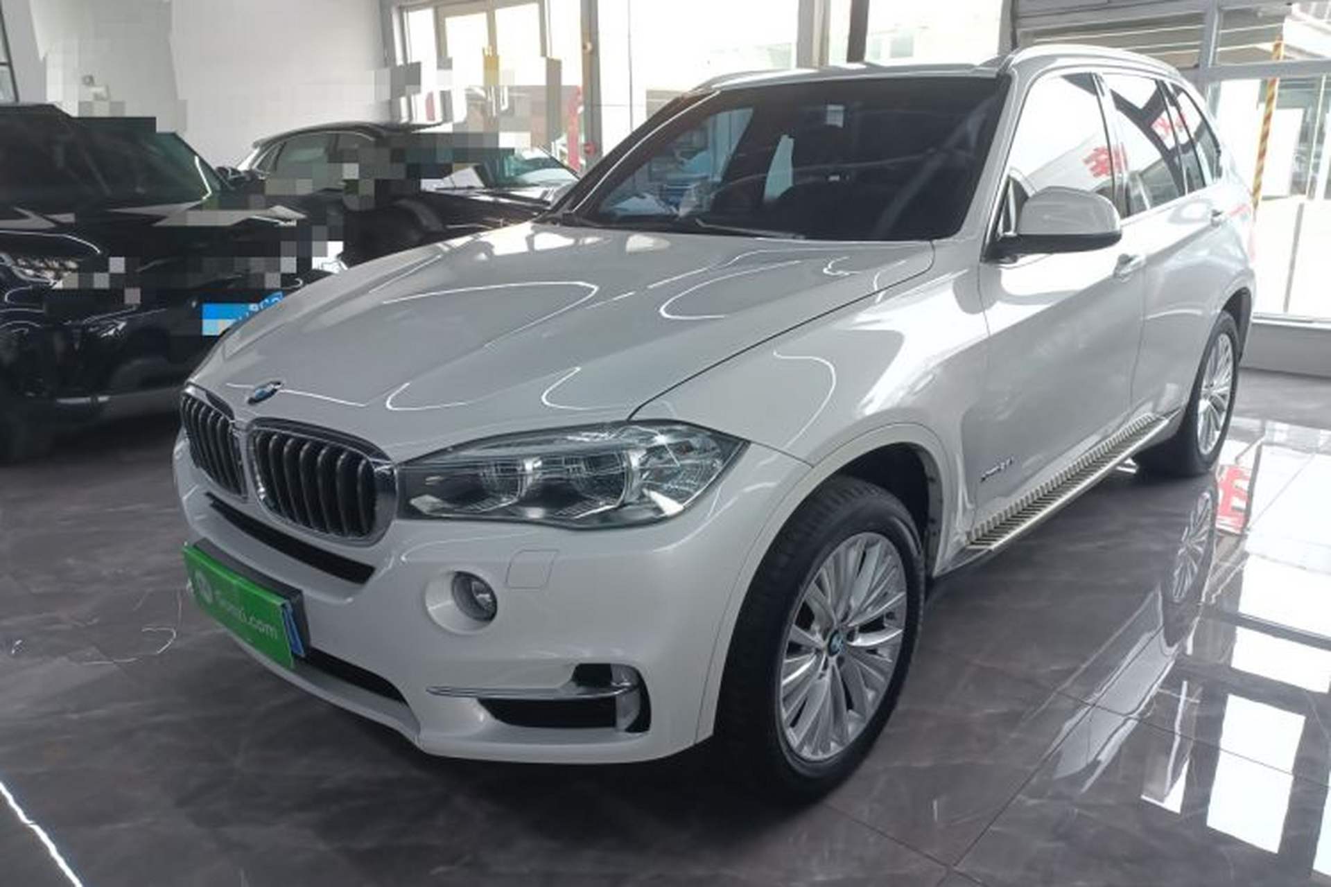 Used BMW X5 2017 xDrive28i Front Left 45 Deg