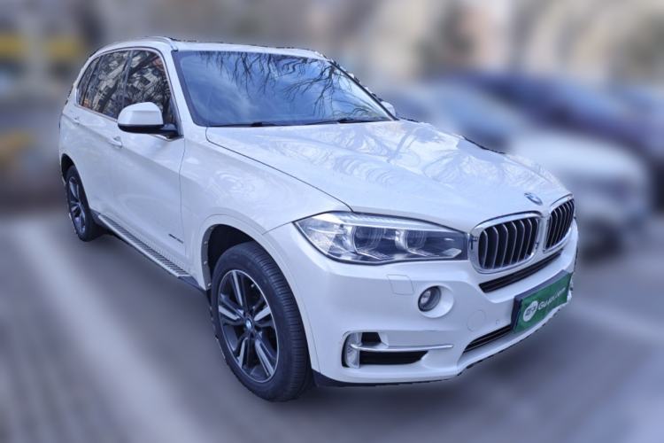 Used BMW X5 2017 xDrive35i Elegant Edition Front Right 45 Deg