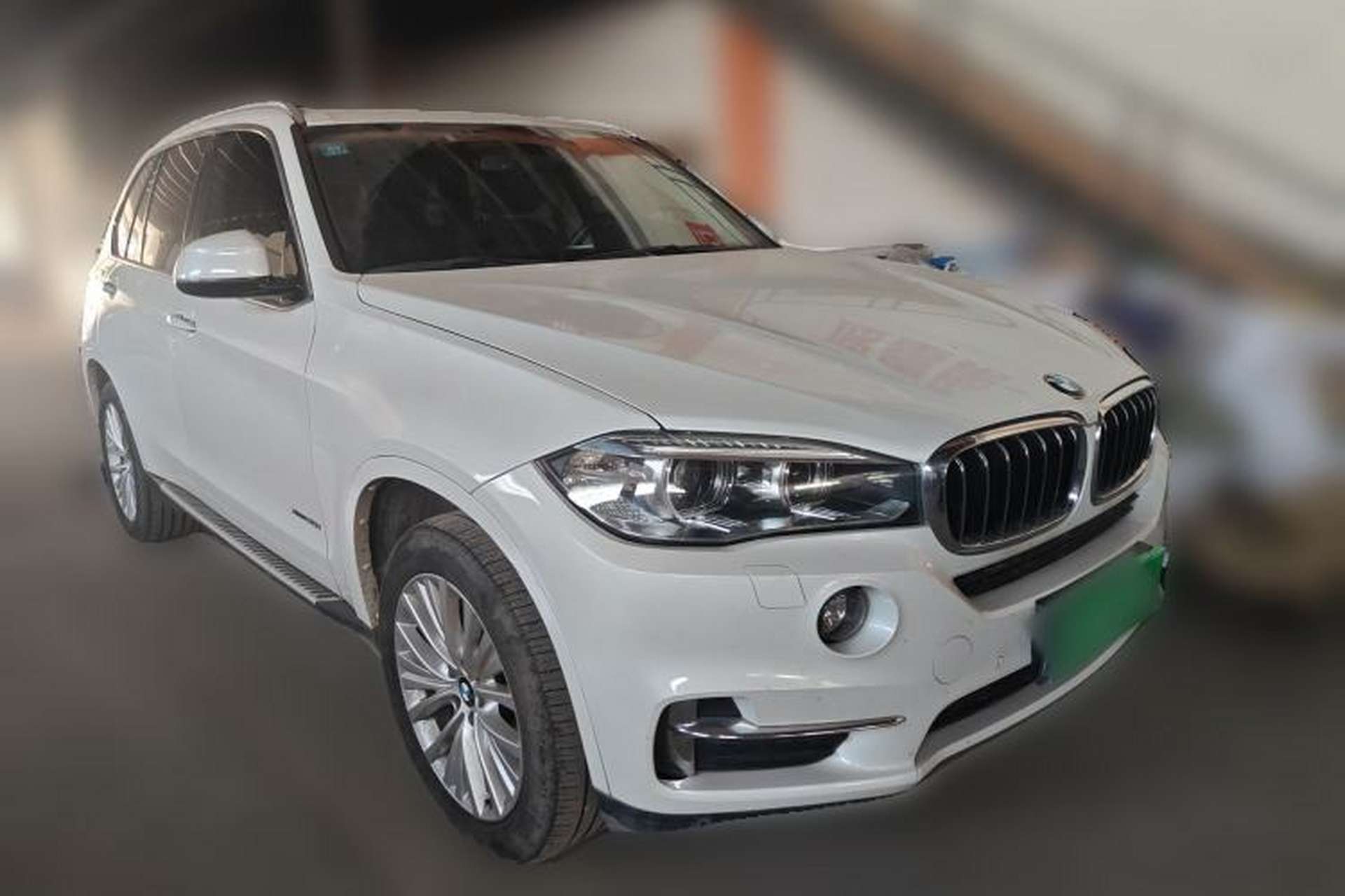 Used BMW X5 2017 xDrive28i Front Right 45 Deg