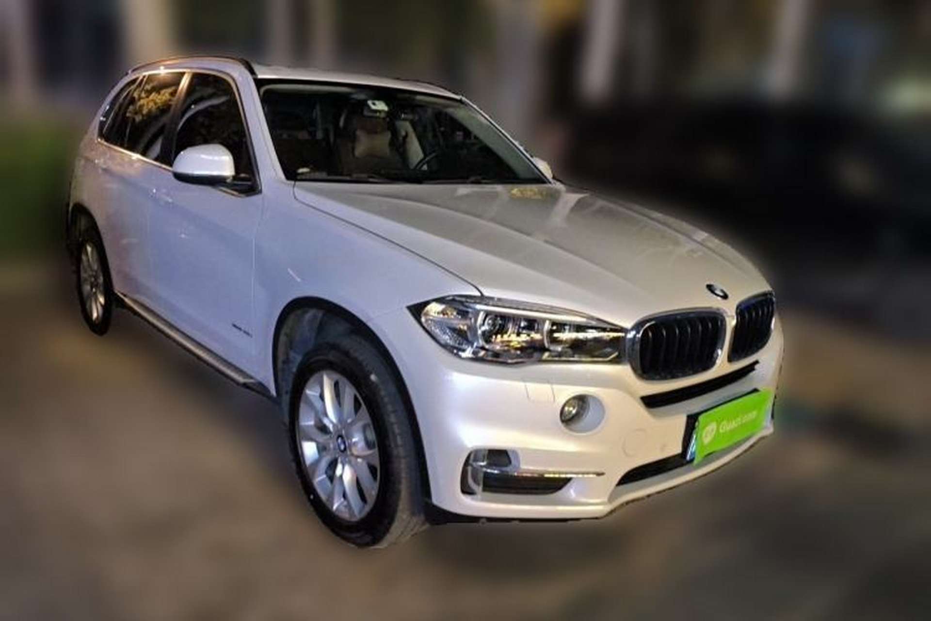 Used BMW X5 2017 xDrive35i Elegant Edition Front Right 45 Deg