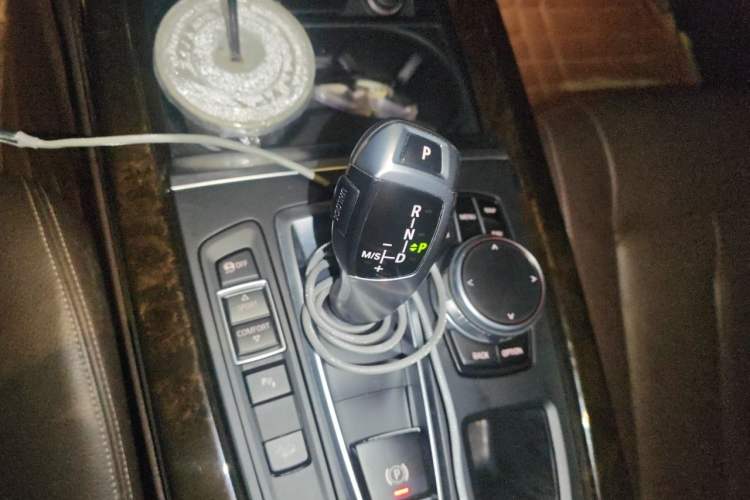 Used BMW X5 2017 xDrive28i Gear Lever