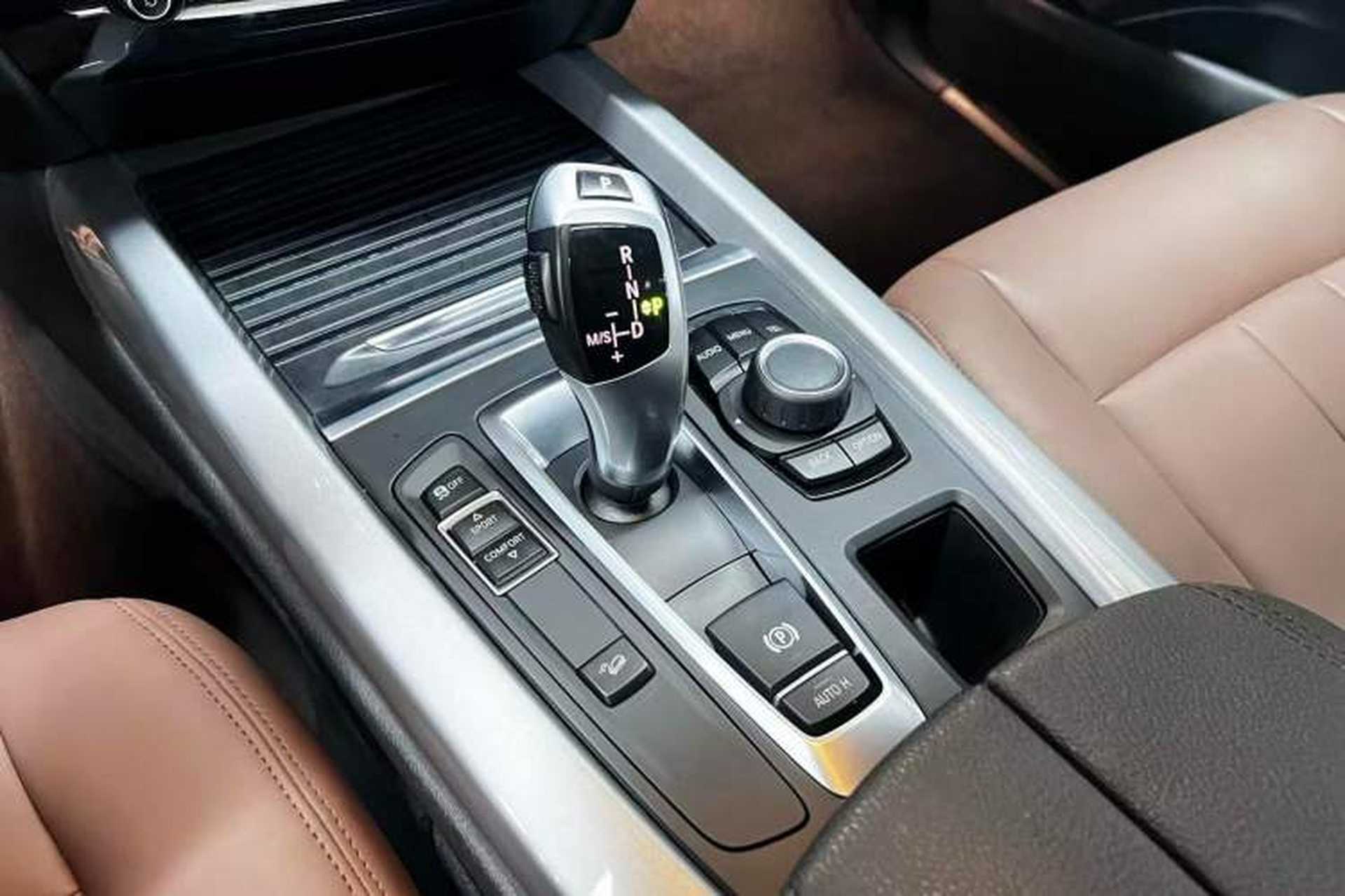 Used BMW X5 2017 xDrive35i Middle East Gear Lever