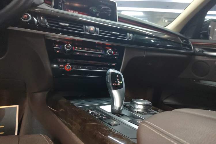 Used BMW X5 2017 xDrive28i Gear Lever