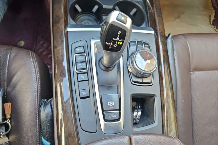 Used BMW X5 2017 xDrive28i Gear Lever
