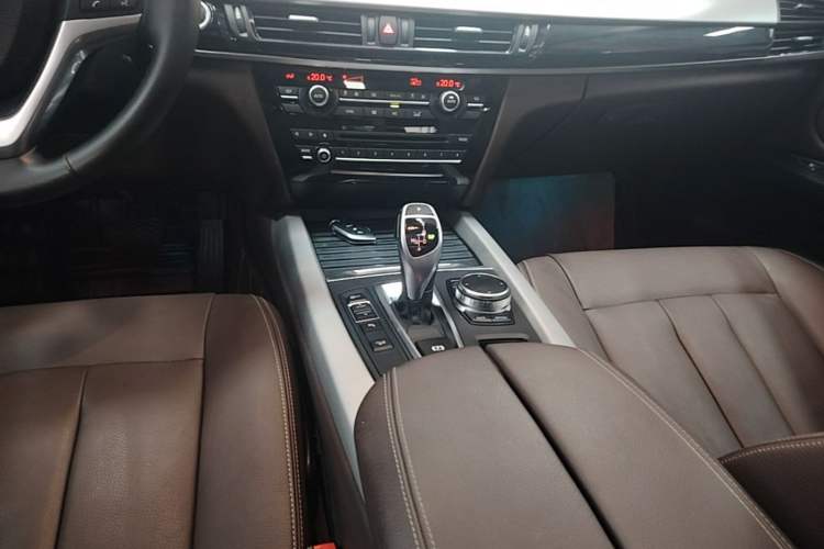 Used BMW X5 2017 xDrive35i Standard Model U.S. Specification Gear Lever