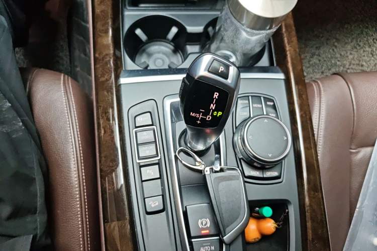 Used BMW X5 2017 xDrive35i Elegant Edition Gear Lever
