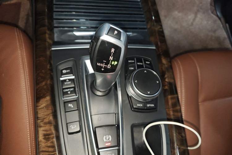 Used BMW X5 2017 xDrive28i Gear Lever