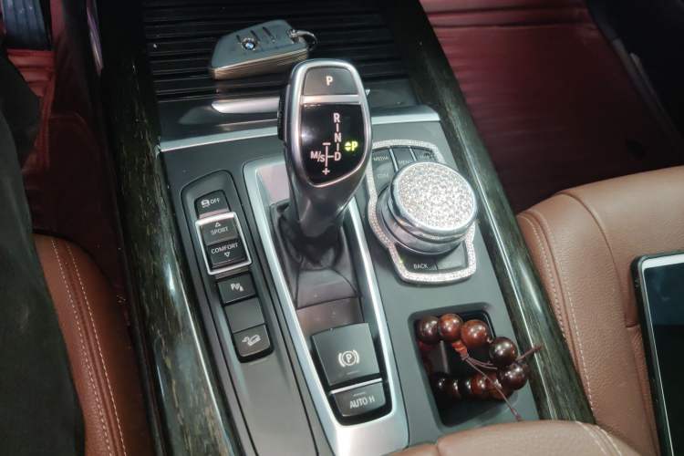 Used BMW X5 2017 xDrive35i Elegant Edition Gear Lever
