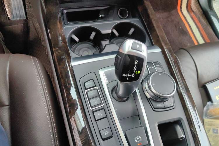 Used BMW X5 2017 xDrive28i Gear Lever