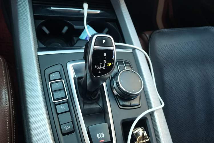 Used BMW X5 2017 xDrive35i M Sport Edition Gear Lever