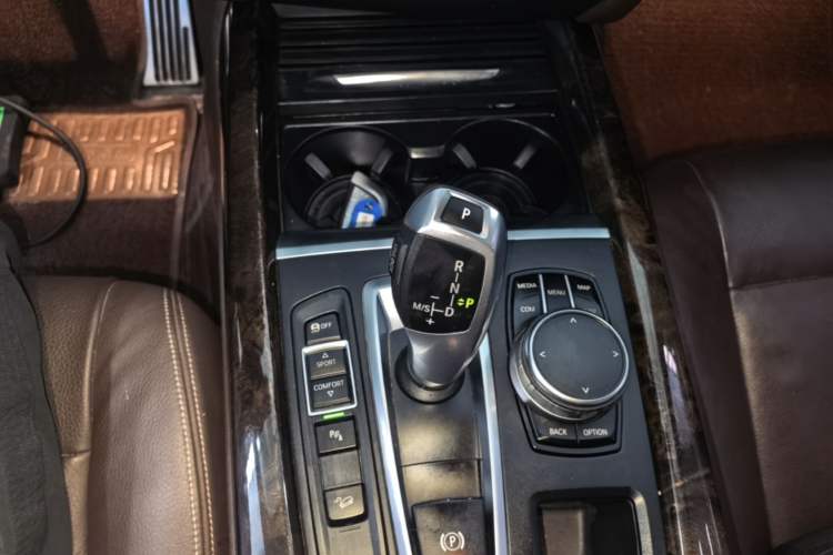 Used BMW X5 2017 xDrive35i Elegant Edition Gear Lever