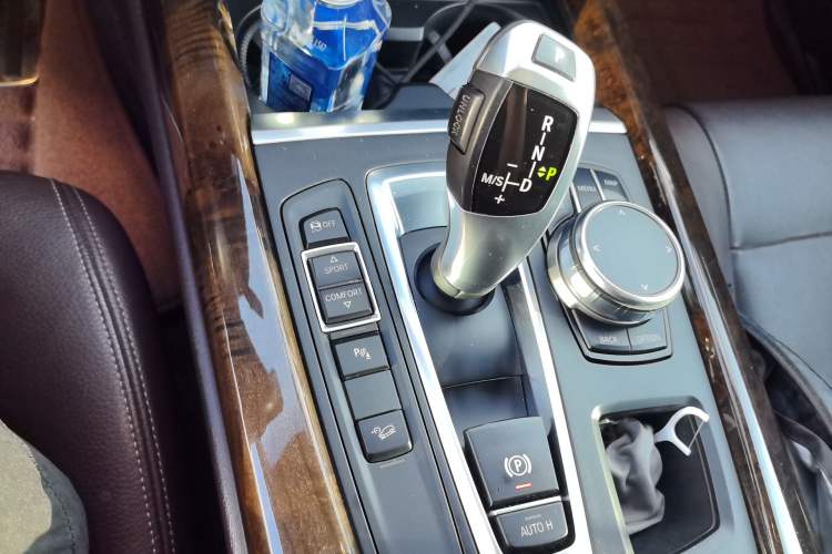 Used BMW X5 2017 xDrive35i Elegant Edition Gear Lever