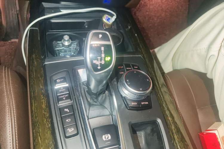 Used BMW X5 2017 xDrive35i M Sport Edition Gear Lever