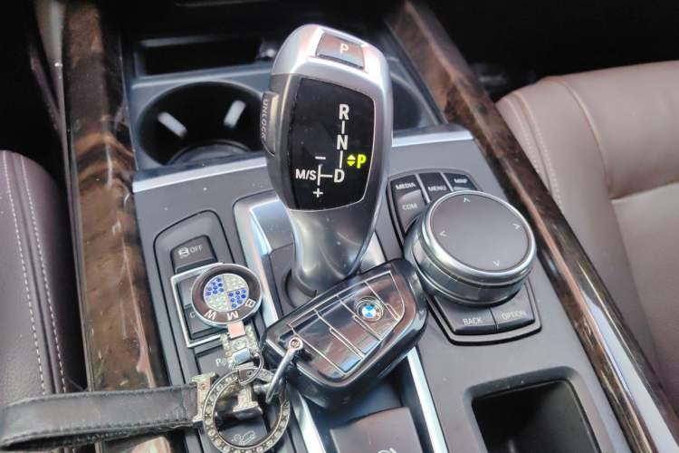 Used BMW X5  Gear Lever