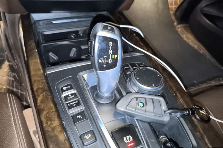 Used BMW X5 2017 xDrive35i Elegant Edition Gear Lever