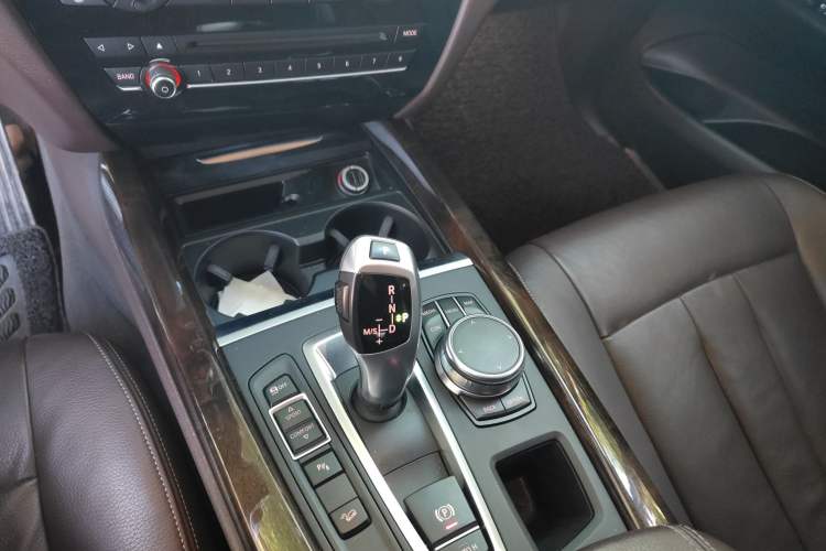 Used BMW X5 2017 xDrive35i Elegant Edition Gear Lever