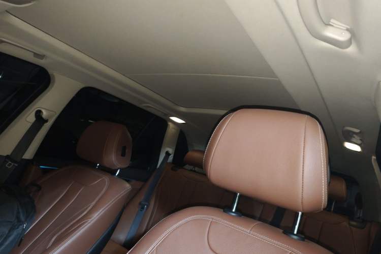 Used BMW X5 2017 xDrive28i Headliner