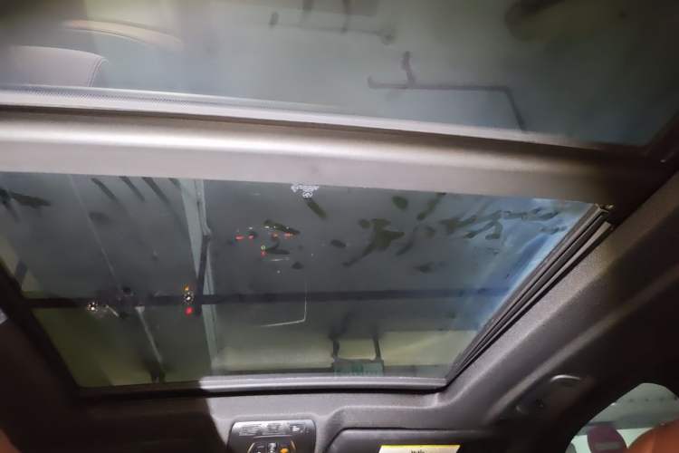 Used BMW X5  Headliner