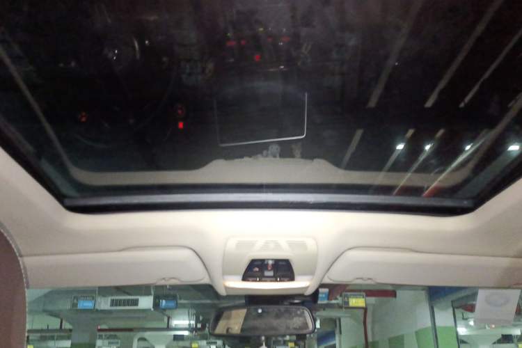 Used BMW X5 2017 xDrive28i Headliner