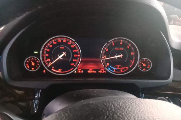 Used BMW X5 2017 xDrive28i Instrument Cluster