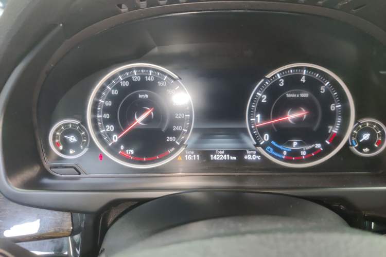 Used BMW X5 2017 xDrive35i Elegant Edition Instrument Cluster