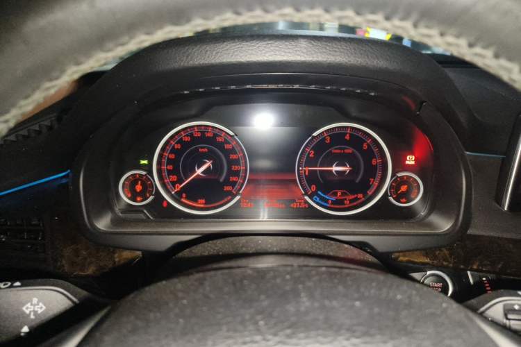 Used BMW X5 2017 xDrive35i Elegant Edition Instrument Cluster