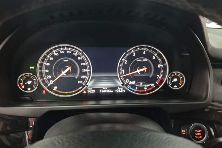 Used BMW X5 2017 xDrive35i Elegant Edition Instrument Cluster