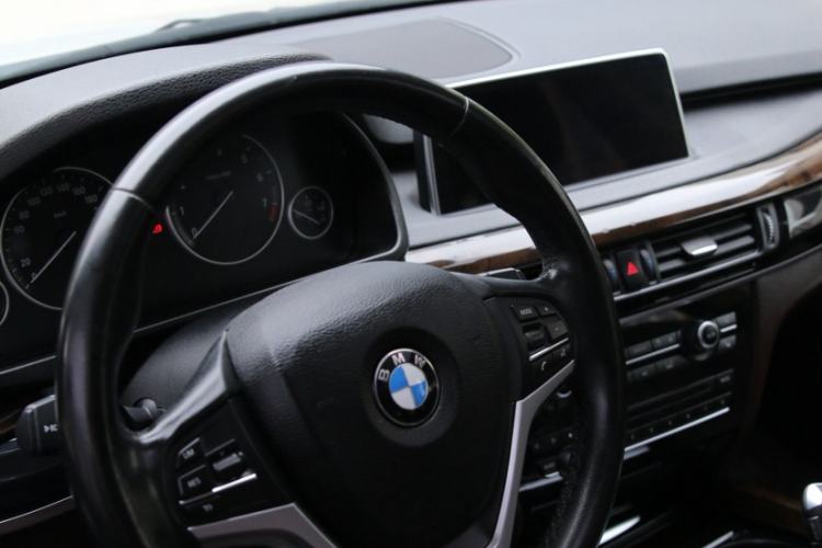 Used BMW X5 2017 xDrive28i Interior 1