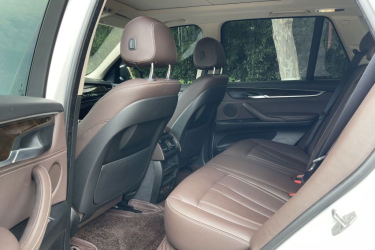 Used BMW X5 2017 xDrive35i Elegant Edition Interior 1